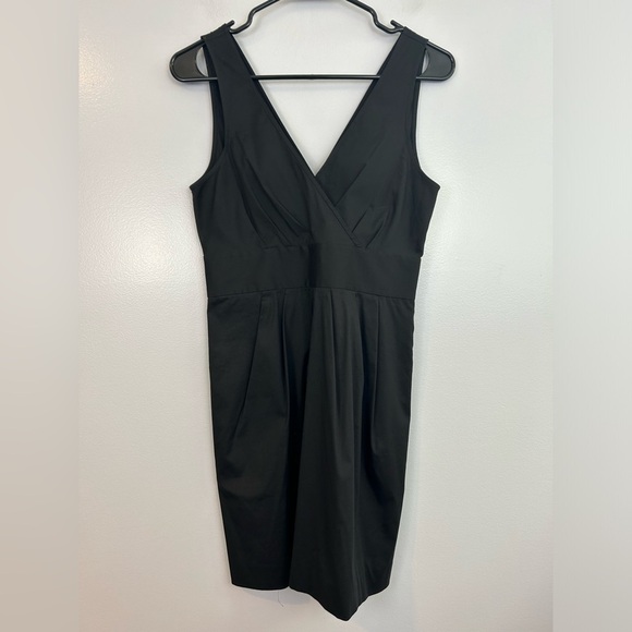 Theory Irvine Luxe Sleeveless Little Black Dress with Pockets Size 2 - Picture 1 of 8